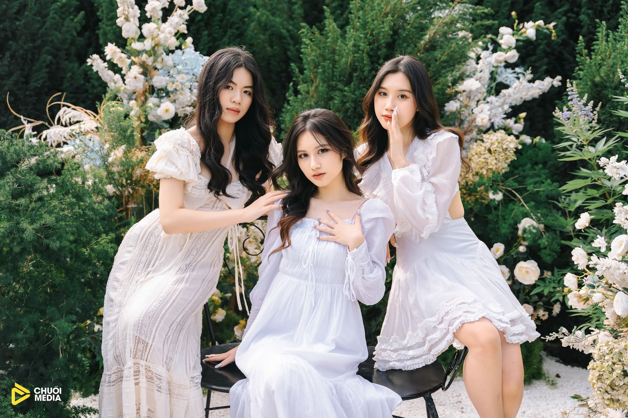 Bảng Giá Chụp Ảnh Kỷ Yếu Du Lịch